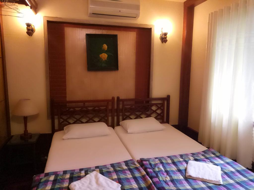 Bee Saigon Hotel Ho Şi Min Exterior foto