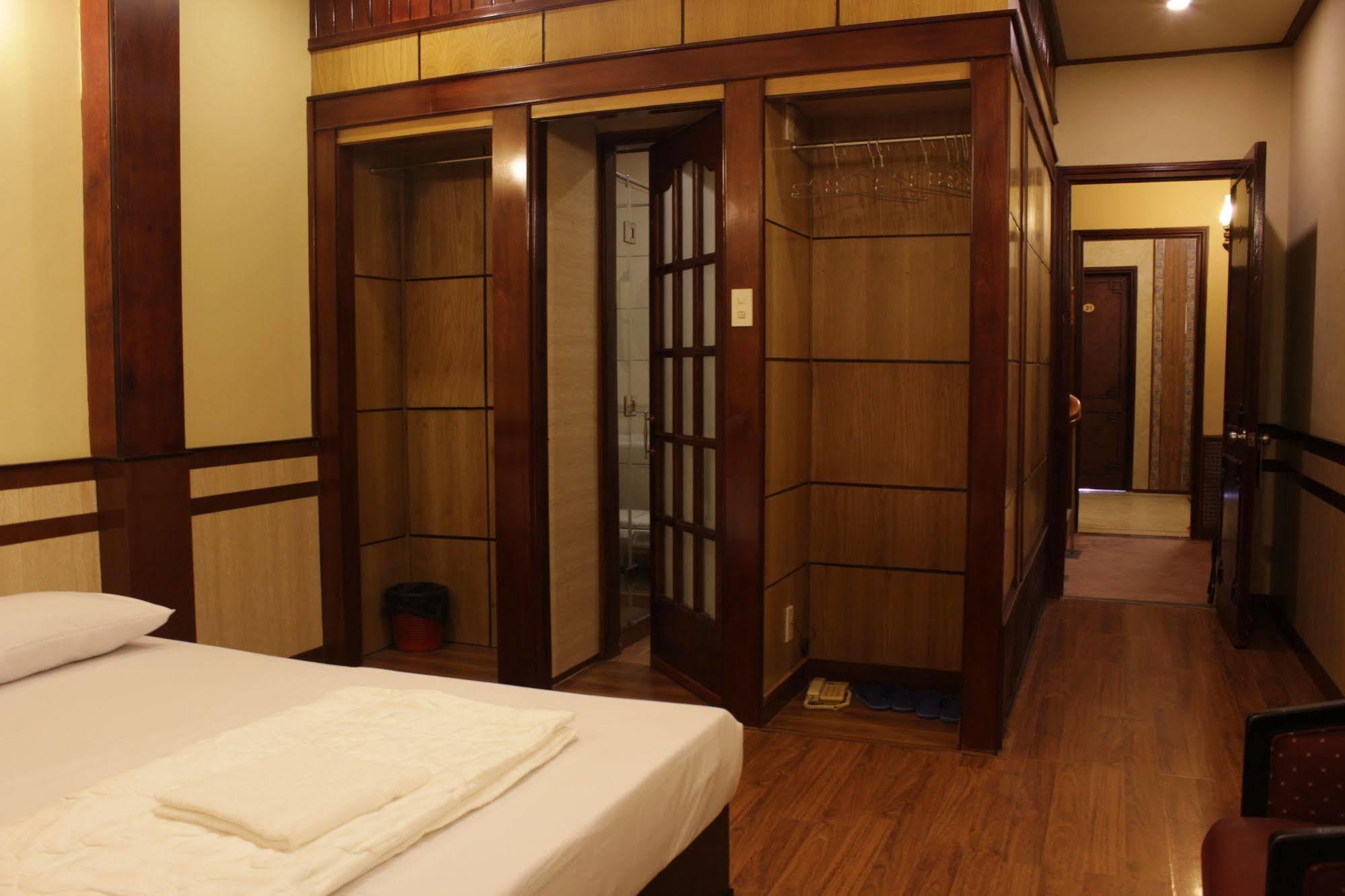 Bee Saigon Hotel Ho Şi Min Exterior foto